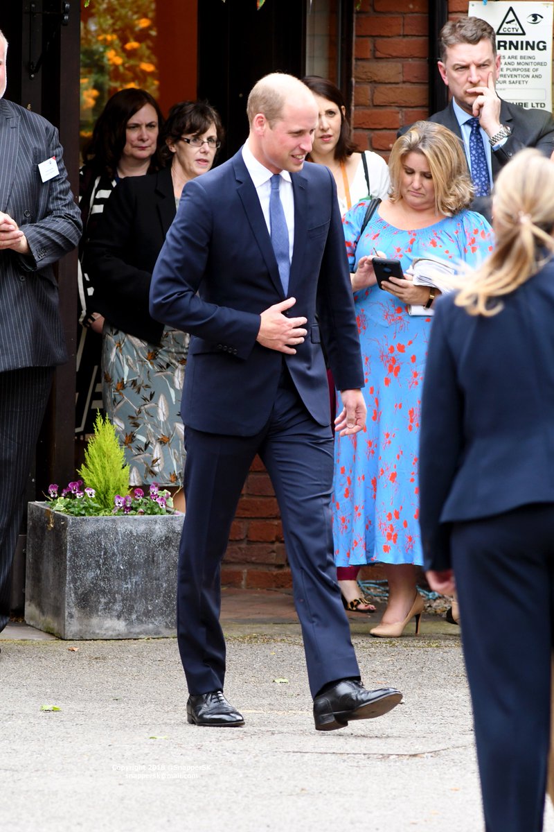 snappersk's tweet photo. Royal Visit! #Birmingham #WestMidlands #HRHPrinceWilliam @AcornsHospice #OakTreeLane #SellyOak #RoyalFamily #WillsAndKate #Prince #PrinceWilliam #PrincessDiana #Diana #RoyalVisitBirmingham #RoyalVisit 18/9/18 All Rights Reserved #SnapperSK https://t.co/FkzoiMbuPZ