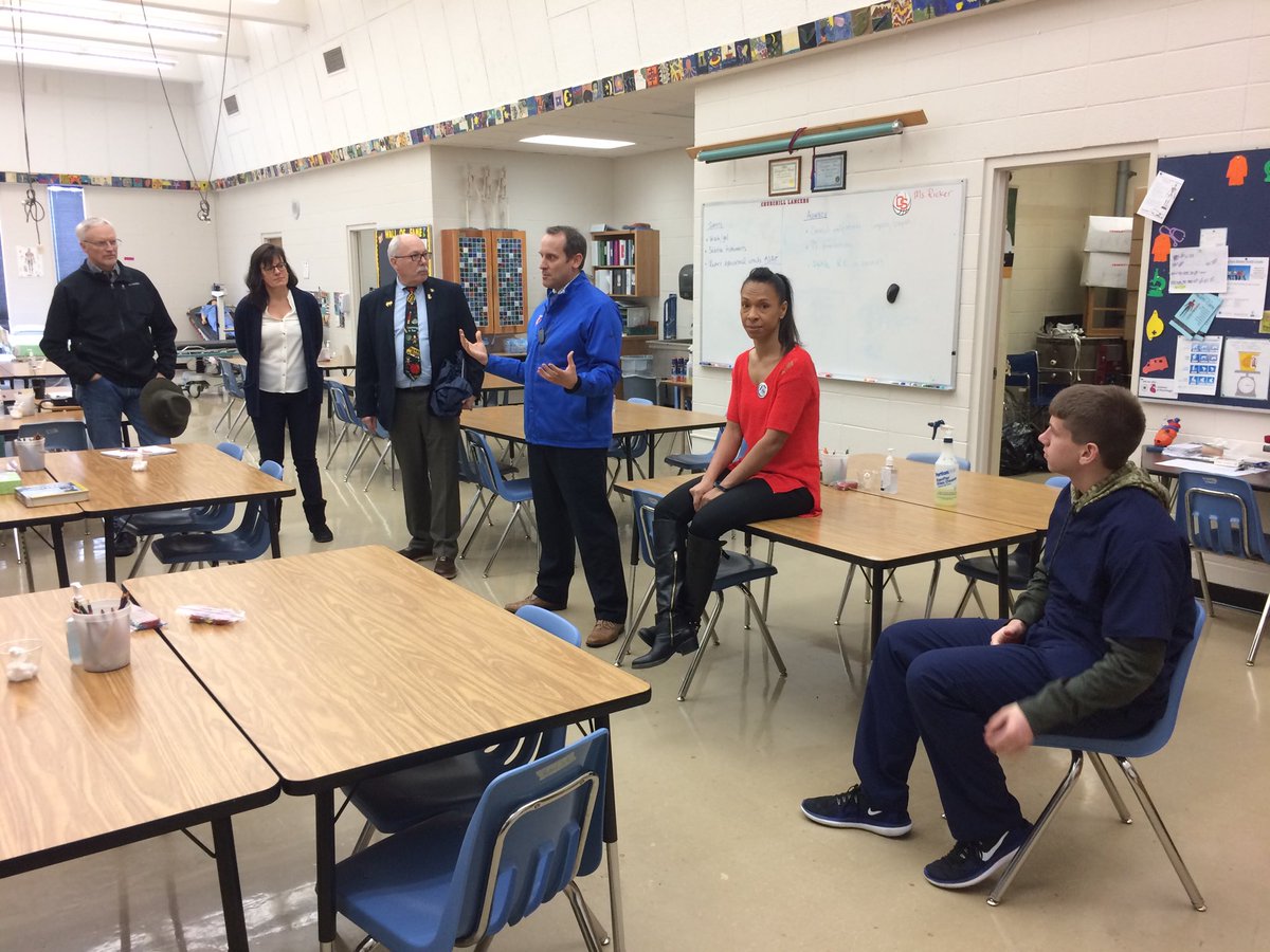 OregonSuccess's tweet image. Congratulations to Keri Pilgrim Ricker, Oregon’s 2019 Teacher of the Year. We met her in her classroom in Eugene in March.