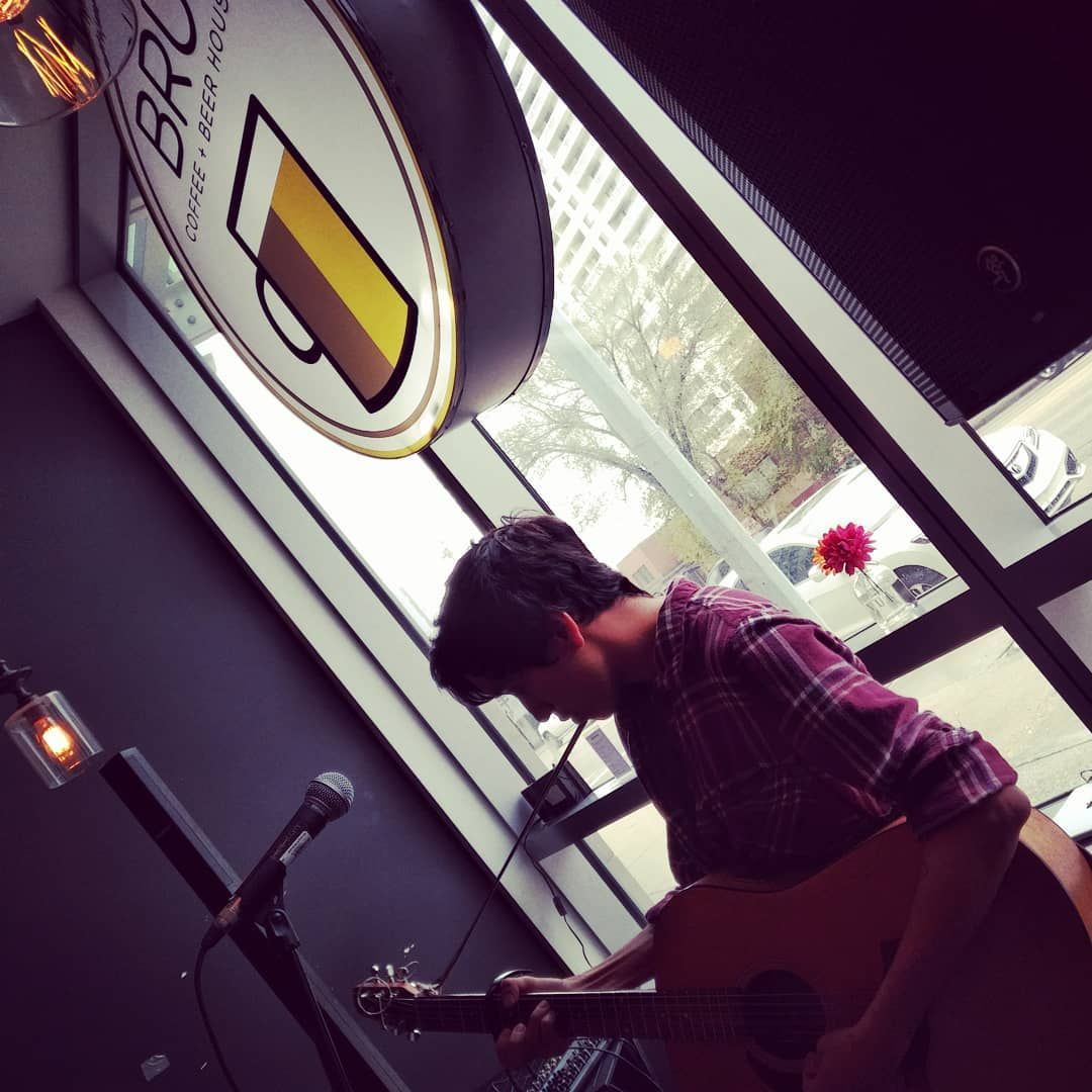 Naeem just killing it yesterday. Thanks for the incredible vibes @naeemgabriel 
#AmazingTalent #AfternoonVibes #YEGMusic #Brus3rdAnnual #DTCoffee