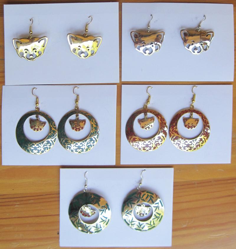 RedPandaRush's tweet photo. Our first donations won a prize and the odds were crazy again as one of our last donations also won. Congratulations to @TwisterOfBits for winning one set of earings of your choice! We'll contact you soon on where to send your prize! https://t.co/HoAyncgGm4