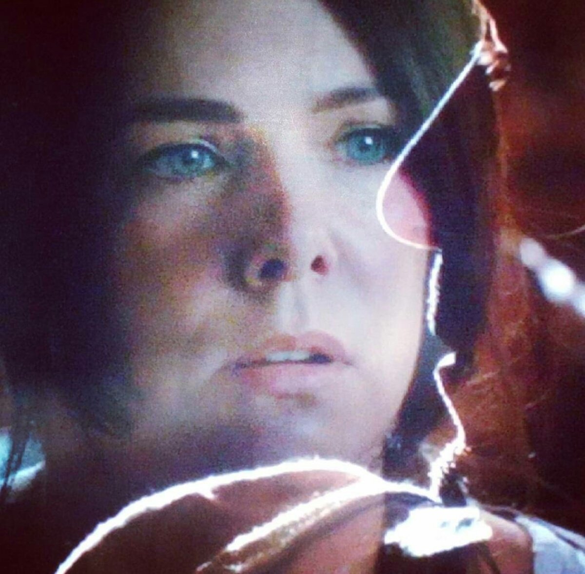 BeBraverman's tweet photo. Watching my favorite family @nbcparenthood the Bravermans and they all deserve an #Emmys but especially @thelaurengraham https://t.co/Io6sxJ0gll