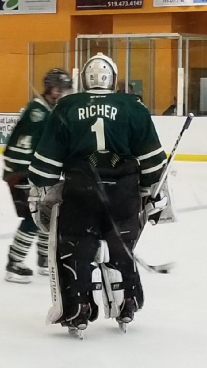 Lincs' goalie Justin Richer suited up for the <a href="/GoLondonKnights/">London Knights</a> over the weekend! <a href="/jr2nine/">Jejjj</a> stopped 20 of 22 shots vs <a href="/ErieOtters/">Erie Otters 🦦</a> #OHL