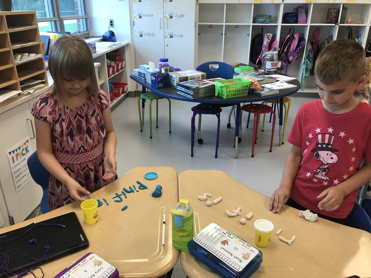holly_rippole's tweet photo. #WordWorkFun @MontourSD https://t.co/4DH3WOVz8f