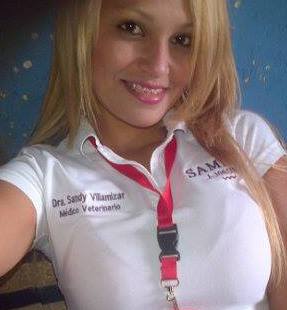 SandyYolet's tweet image. my job!!! iam a vet!!