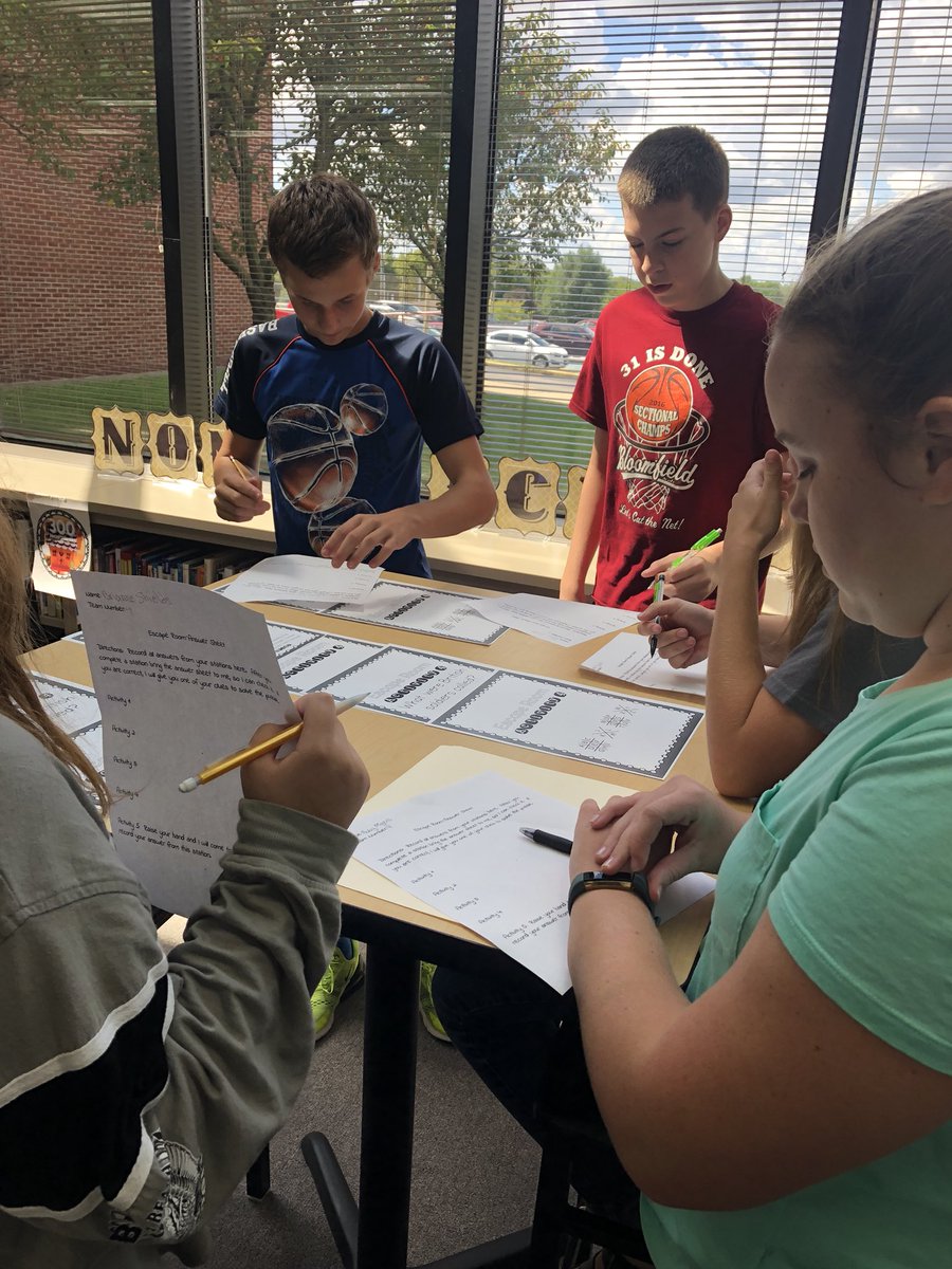 AshleaDunkerly's tweet photo. Escape Room Challenge!!! #TheShotHeardRoundTheWorld #History8 #TeamWork #CardinalPride https://t.co/wM797VOS6h