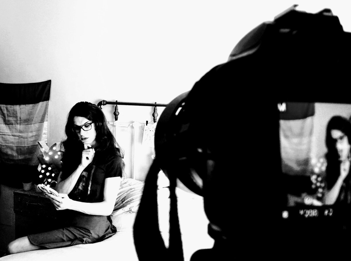 elsaruizcomica's tweet image. Hoy nuevo vídeo de #LostInTransition a las 20h.