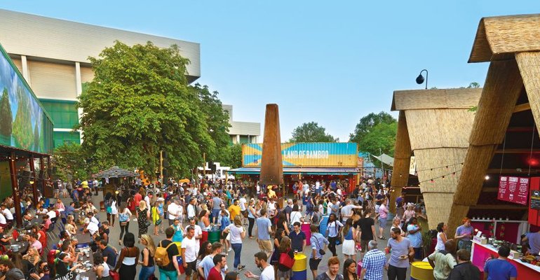 CHOMPETITION TIME 🚨Want to win a FREE pair of tickets to the FINALS of the <a href="/BritStreetFood/">British Street Food</a> Awards? 17 finalists from across the UK will be cooking to WIN this Fri 21/Sat 22 at #HawkerHouse, and we've got 10 pairs of tickets to give away. Enter here 👉 streetfeast.com/chompetition