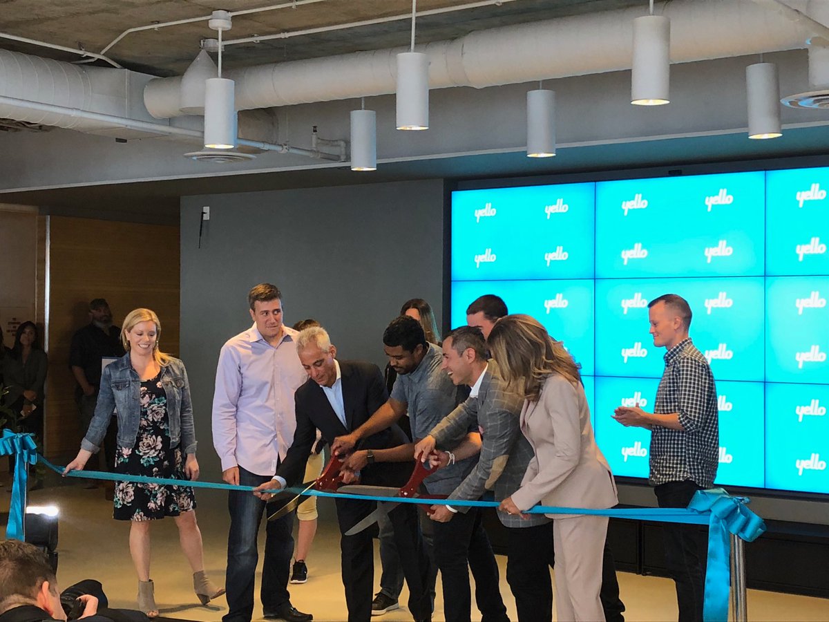 AmyWRecruiter's tweet photo. Today ⁦@ChicagosMayor⁩ helped celebrate ⁦@Yello⁩ ‘s expansion #chitech #investinchicago https://t.co/jUAOsCOj8Z