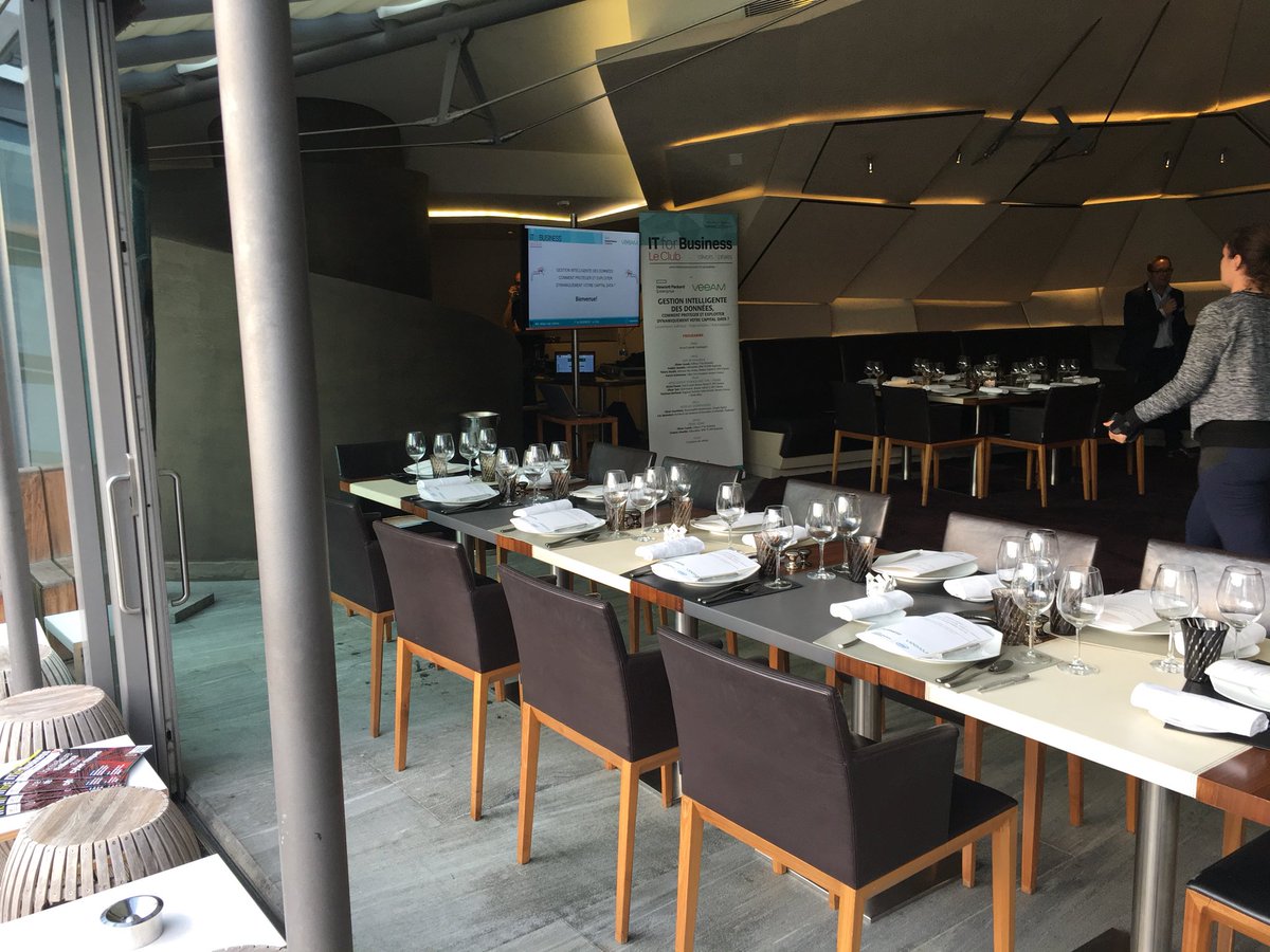 Michel3PARent's tweet photo. Soirée débat clients au restaurant Le 39V avec IT for Business @HPE_FR #capitaldata la gestion intelligente des données @Veeam_Fr @OlivierTant https://t.co/LnSzWqmMHb