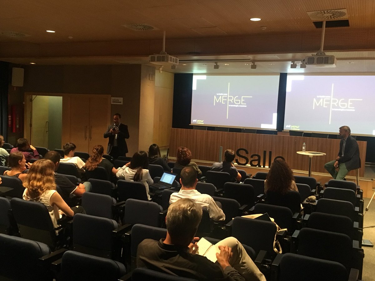 LaSalleBCN's tweet photo. Empezamos la conferencia de Óscar Dorda, Dtor gral @PHDSpain sobre la inteligencia artificial y su aplicación actual y futura en el marketing #EMBADigitalLeaders https://t.co/HaY2IDKC3K