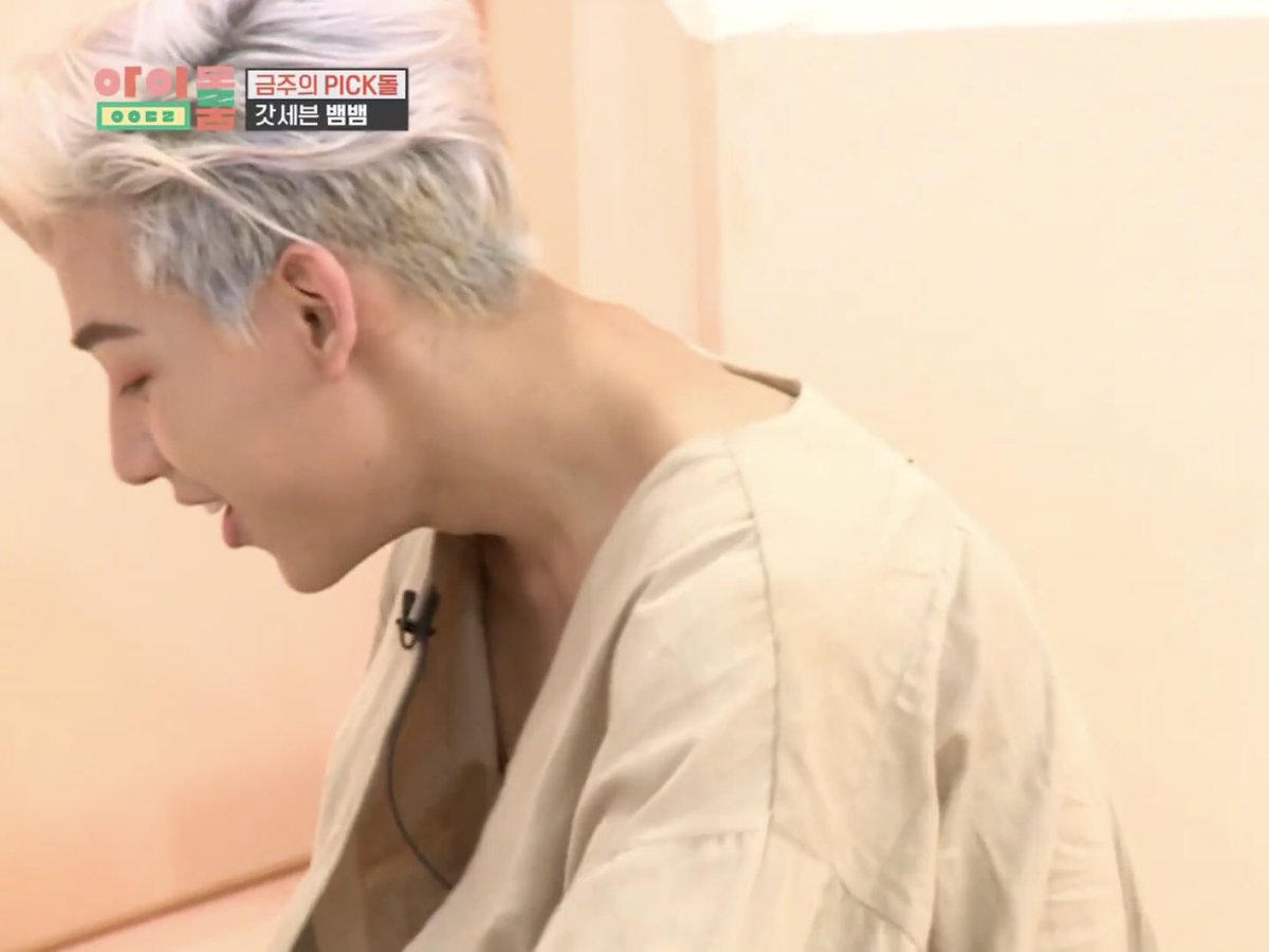 Markbam_np's tweet photo. แม่เกียมไม้รอเเร้วรู้กกก!!! #bambam #bambamcam #IdolRoom #lullaby https://t.co/fYqFN0fBwR