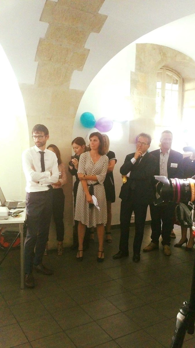 MARGOTPRINCESSE's tweet photo. Hier a eu lieu le lancement du projet "Repas toqué". Né du constat que les jeunes atteints de cancer hospitalisés n'ont pas les mêmes envies, ni besoins que les autres patients, un menu spécifique a été élaboré pour leur redonner l'envie de manger et de prendre du plaisir. https://t.co/vdmiEjfyYi