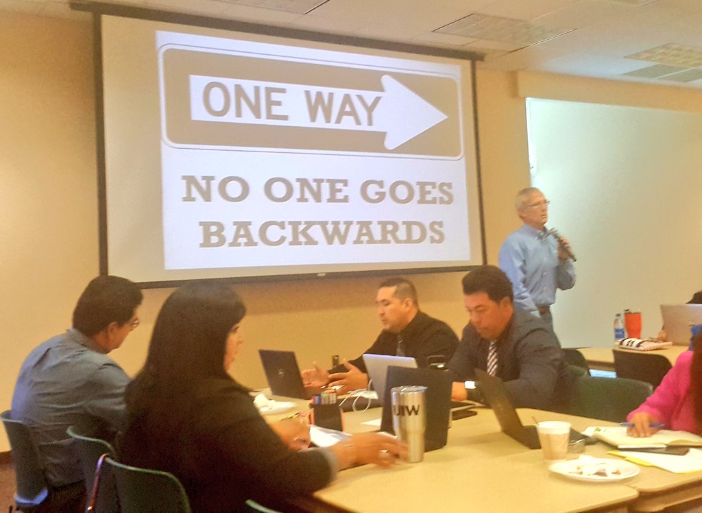VSanchez_CI's tweet image. 🌟Lead4ward Accountability 2018 🌟Thank you John Fessenden. Your training was OUTSTANDING👍No One Goes Backwards 📊➡️➡️📊 #ProgressFirst #TeamSISD #WeSupportSISD  @lead4ward