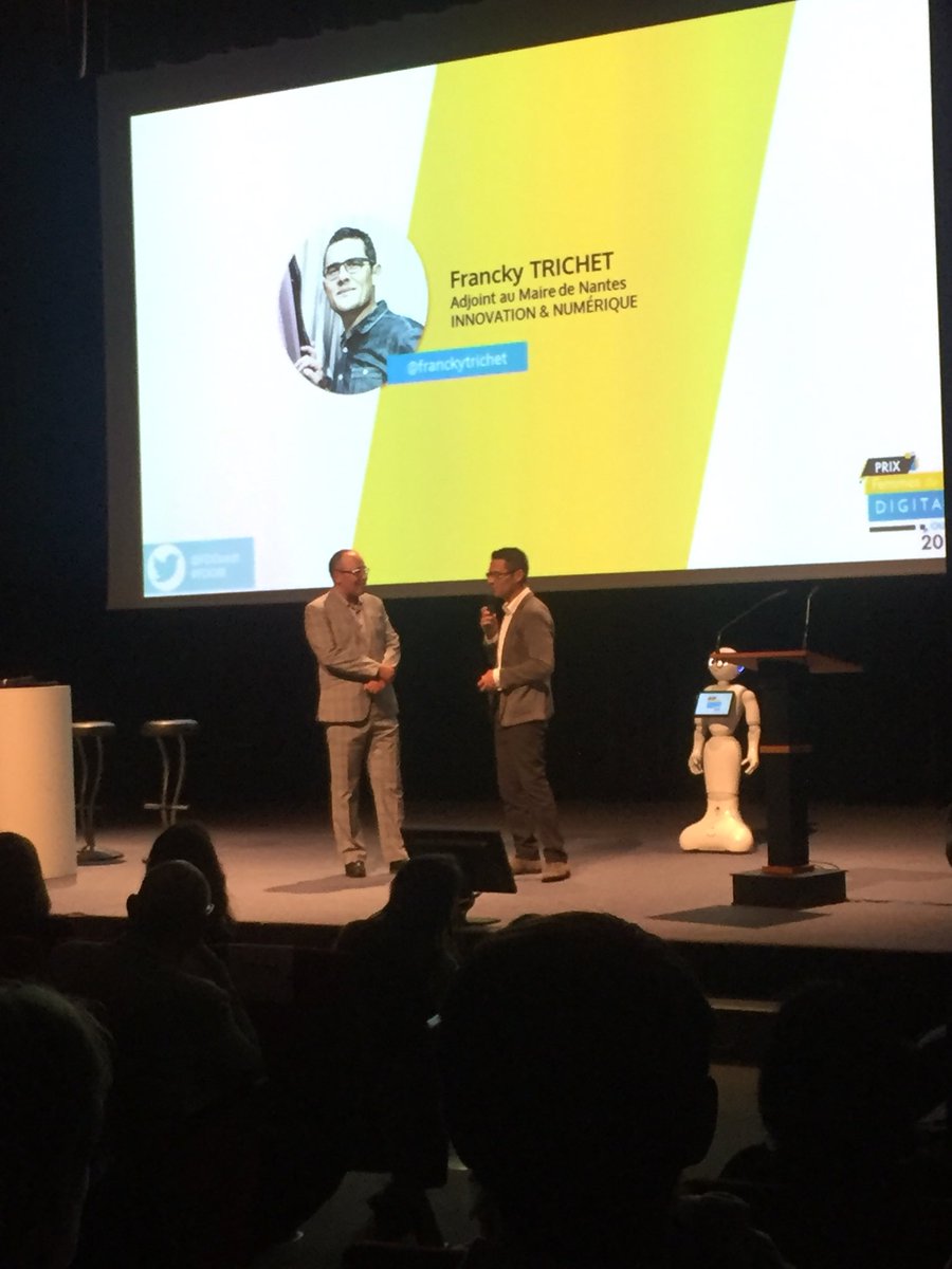 Le lapsus révélateur de <a href="/franckytrichet/">Francky TRICHET</a> : « vous savez très bien que je suis FEMME » à la #FDO2018 (au lieu de « fan » ). J’adore ❤️ <a href="/FDOuest/">Femmes du Digital Ouest</a>