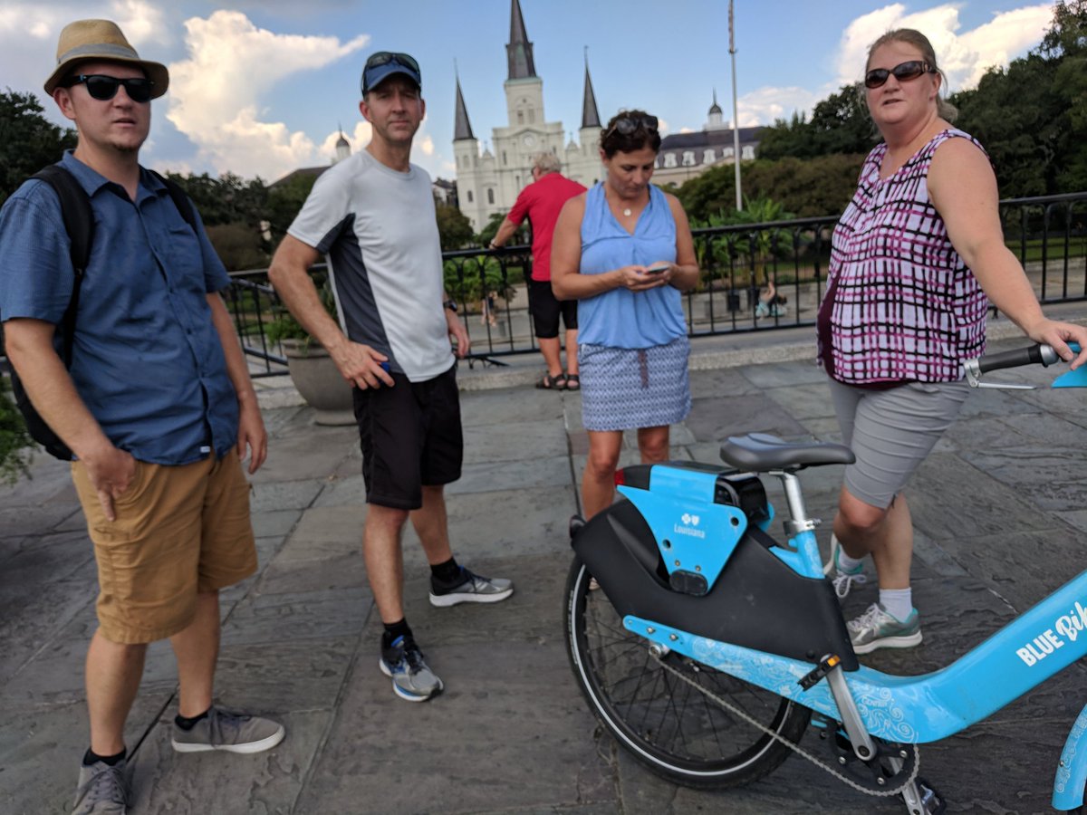 retweetDetroit's tweet photo. RT @DetroitGreenway: Lunchtime bike tour during @WalkBikePlaces with @MichiganDNR @livingLABdet @MichiganDOT &amp; @SEMCOG https://t.co/MZ2nFsIbJe