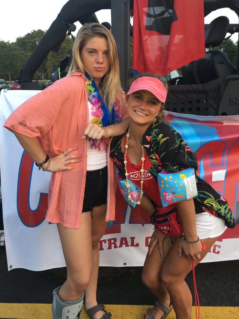 hannah_villont's tweet image. a special happy birthday to my sister from another mister&amp;amp; bff. I miss you sm especially on days like today &amp;amp;&amp;amp; cannot wait to see my crazy other half again!! have a great day sweet girl I wish I could be there to celebrate, happy 19th birthday I love you boo💕🎉😘 @asutherland18