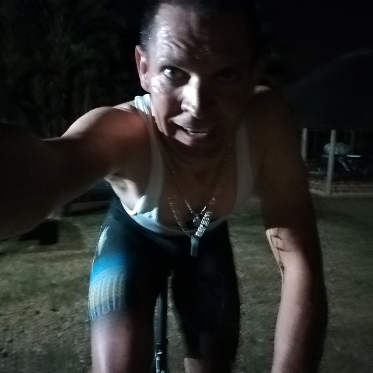 mariuskoen2t's tweet photo. Busy with session outside to hot indoors https://t.co/8ZRWl1v5iH
