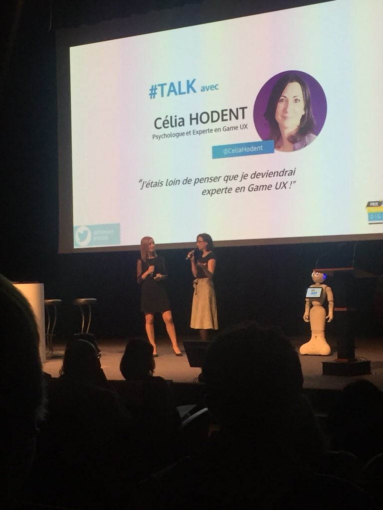 #Talk au #FDO18 de <a href="/CeliaHodent/">Celia Hodent</a> qui explique comment elle est passée dans son travail de la psychologie de l’enfant au #gaming. Les parcours sont tout sauf linéaires. <a href="/FDOuest/">Femmes du Digital Ouest</a>