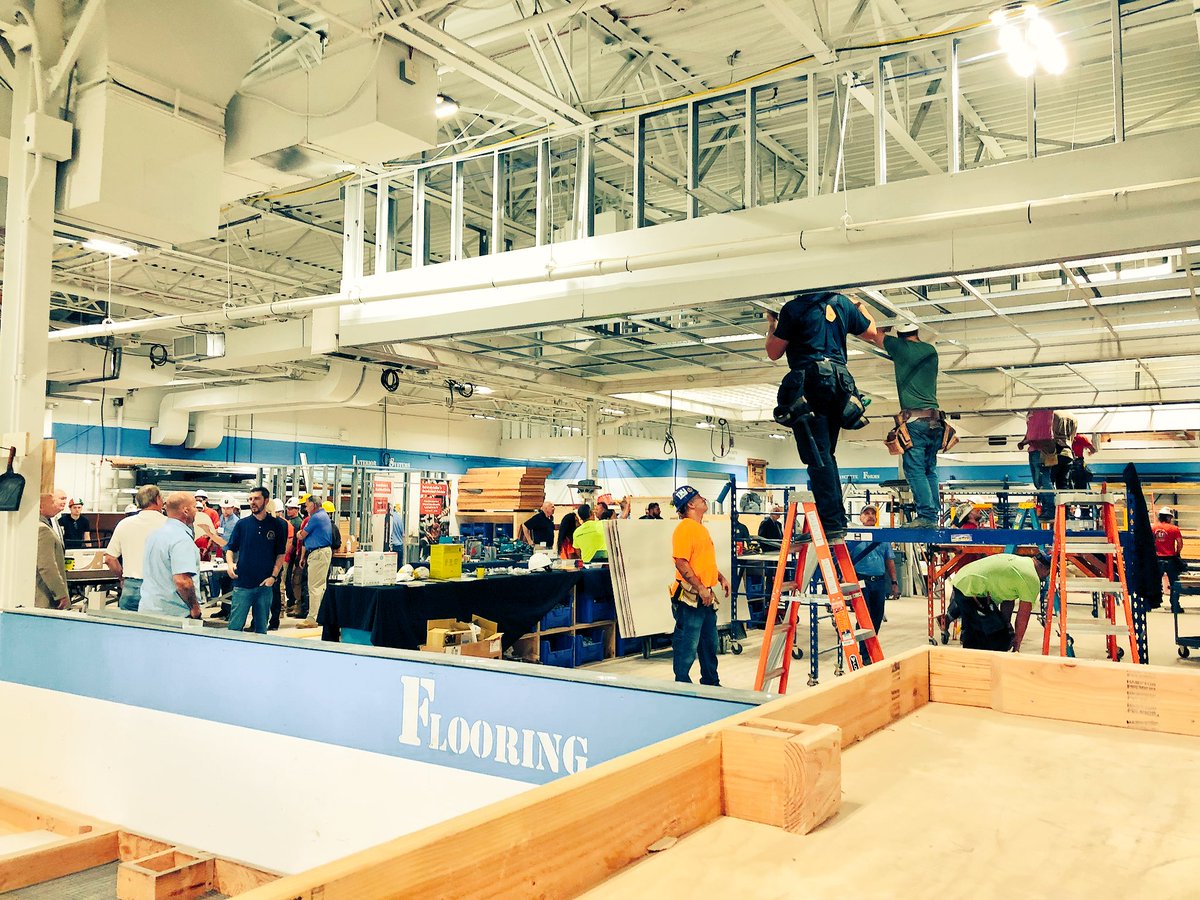 cct_network's tweet photo. Today, the Carpenters Union hosted the Open House for the new &amp; improved Long Island Training Center. Members, instructors, contractors &amp; elected officials gathered in the 45,000 square foot facility which has been upgraded and expanded to meet the training needs of the industry. https://t.co/zhfAPybAIg