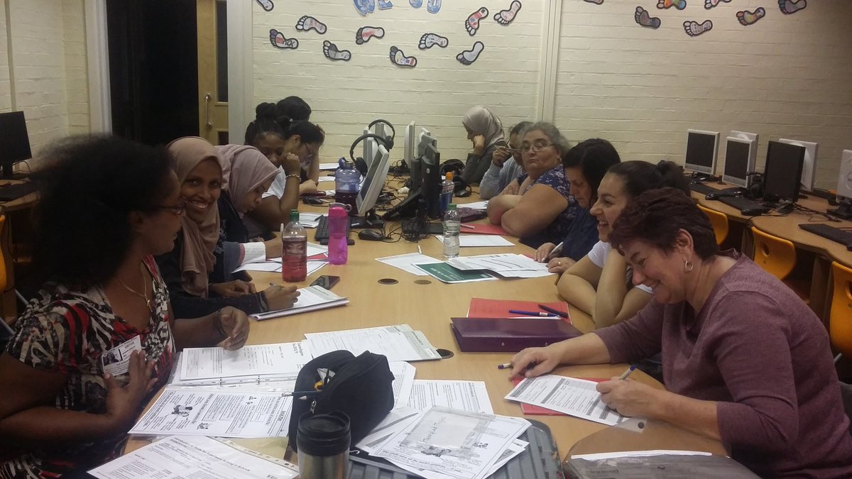 ReachOutB7's tweet photo. Schools and Parenting Evening class working hard! https://t.co/qs2k5bfM7s