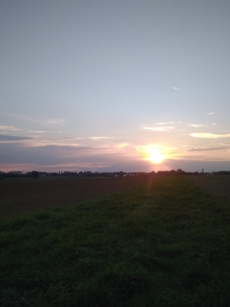 Arona1984's tweet photo. Abendspaziergang bei #Etting @Mein_Ingolstadt https://t.co/hCvqZsbKcj