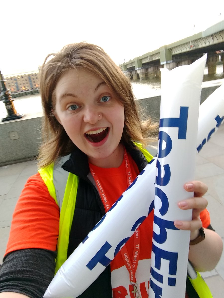 TFWLAN's tweet photo. Super excited to meet some runners in 20 mins or so for #runtheriver #teachfirst (gutted to miss your speech though @russellhobby) 🏃🌊 https://t.co/ndGJLBAQGO