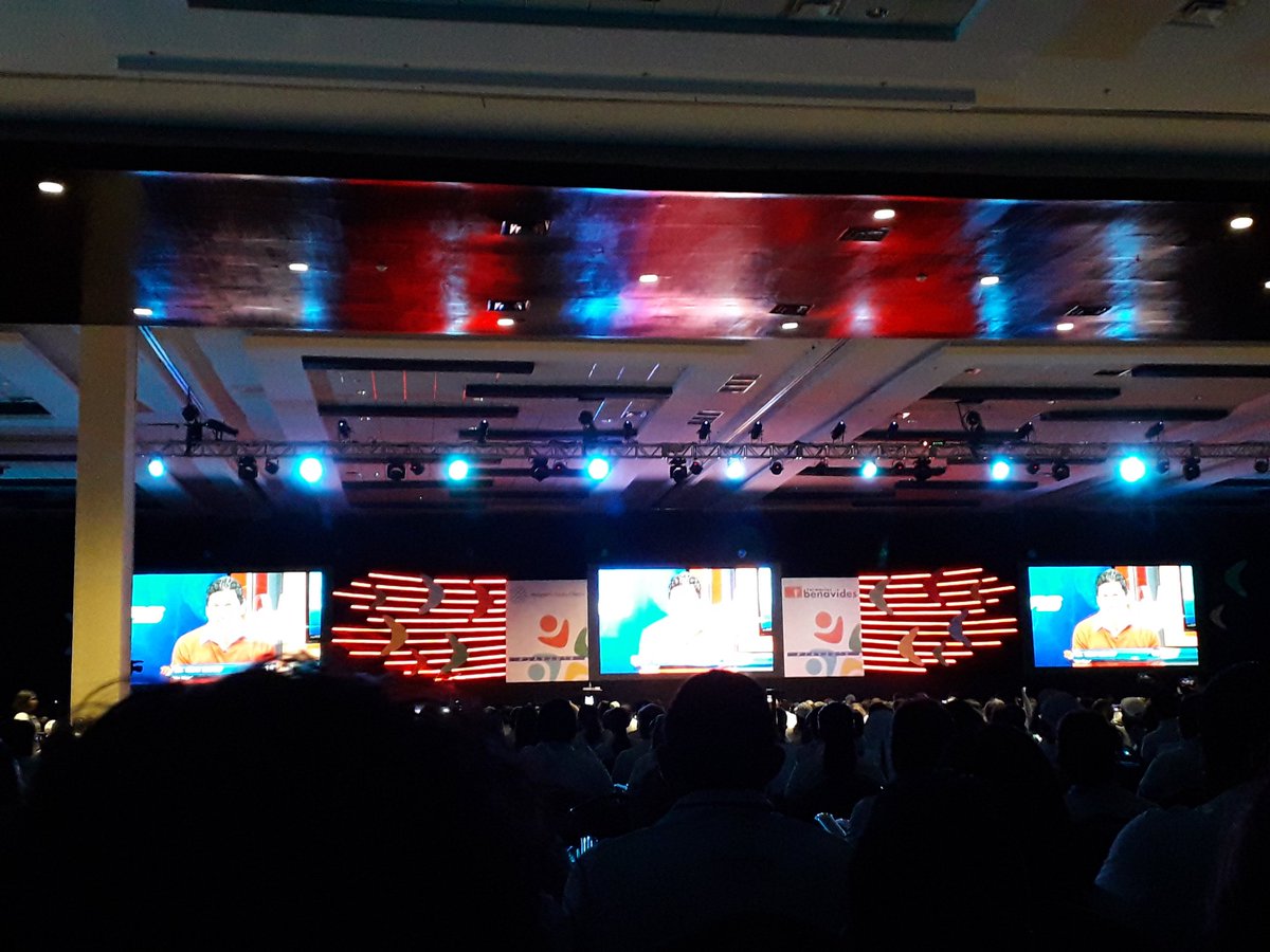 aaronizai's tweet photo. #JAV2018 #FarmaciasBenavides #Cintermex
@FarmaBenavides
@elsaburgos
@drcesarlozano https://t.co/k5jL4hznVR