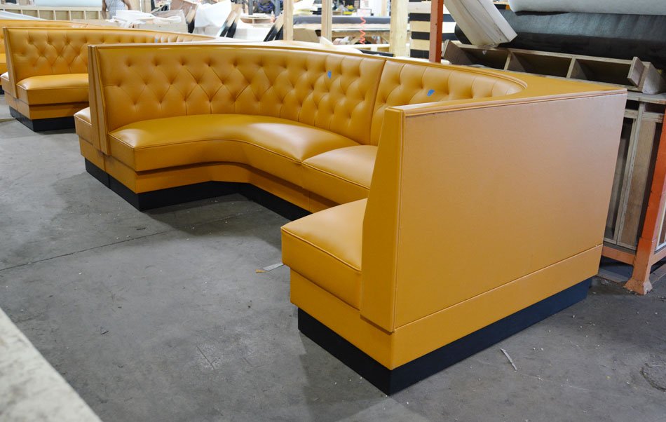 MaxsunGroup's tweet image. U-shaped buttonless diamond tufted booths we did for Zia Maria recently! #booth #banquette