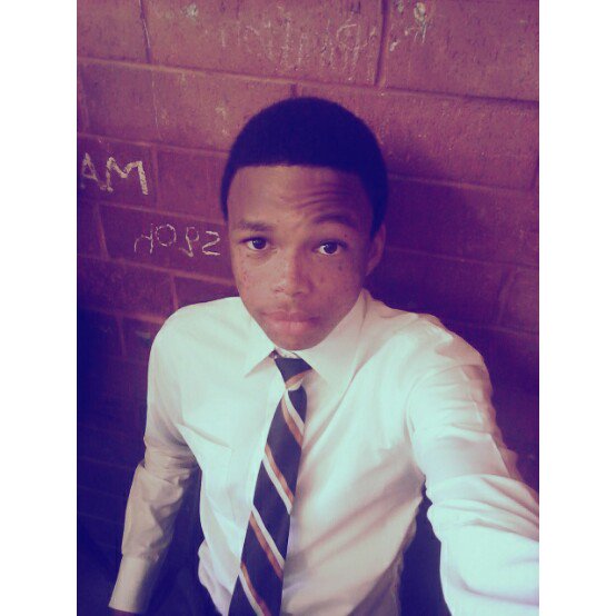 MtamboEdward's tweet photo. The nigga me :-* 🔥
Edward- HOPER ED 🐊  To cool for all of this  shit 😠😌😌😌😌 https://t.co/us8XW7Zjq5