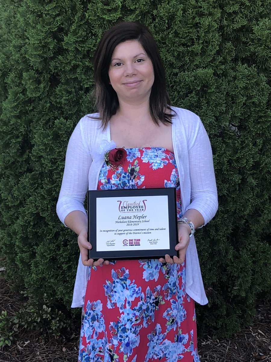hoilmanf1's tweet photo. Lots of fun celebrating LuLu at The Classified Employee of the Year luncheon! #NES1819 #lovetoleadhere https://t.co/UxnaseZK8U