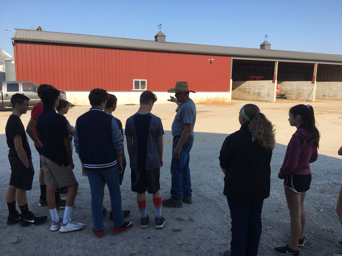 LeRoySTEM's tweet photo. A beautiful day to take a trip to the Dean Farm in LeRoy with #JHSTEM and #HSSTEM @ThePurplePlow https://t.co/fKOYaTwGyI