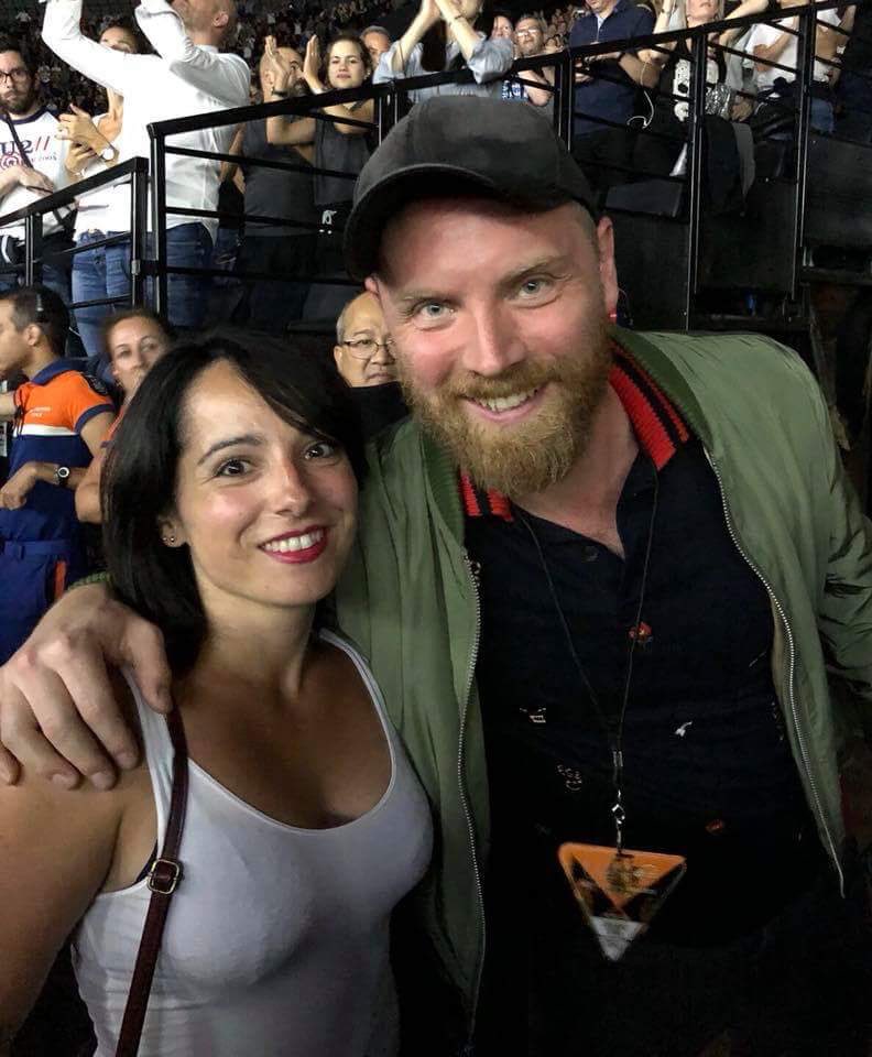 Will Champion and Jonny Buckland with a fan today in Gothenburg🇸🇪, via  /p/Cug17t_ISuq/…