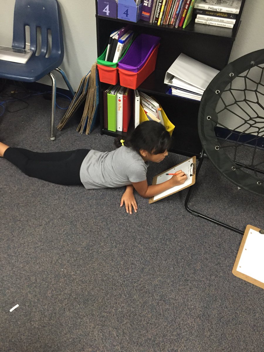 AmyBarner2's tweet photo. Developing strong writers. #writingtocommunicate #brockintermediate #brockisd #barnerbunch4th https://t.co/YWgvZztoBu