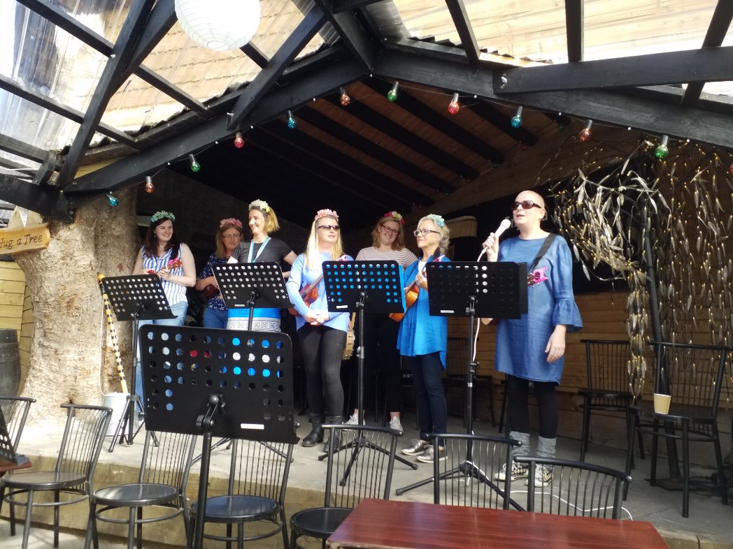 LimerickUkulele's tweet photo. The charity #ukulele afternoon in Bradshaws Castleconnell raised €600 for the local cancer support group! The #Limerick #Ukealadies are delighted to have been part of it along with the #BUGs #RubyUkes #NeighbourhoodUkes #KillaloeBallinaUkeOrchestra https://t.co/1IZeJVgq4L