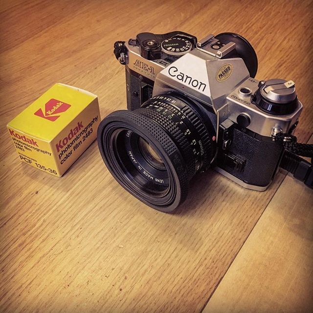 neil_piper_'s tweet photo. Been out with this combination today for some film testing...! Film gifted by @a_life_lived - thanks dude hopefully have some results soon! •
•
•
#canonae1
#kodak
#photomicrography
#negativepositives
#sunny16podcast
#everybodyfilm
#emulsive
#shootf… https://t.co/JE616sN6wS https://t.co/cOFS2ugVzK