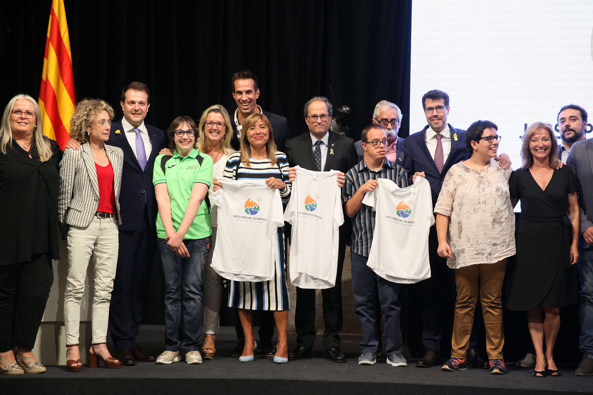 QuimTorraiPla's tweet photo. “Vull guanyar però si no ho aconsegueixo, deixeu-me ser valent en l'intent”, diu el jurament dels esportistes. Gràcies a La Seu d’Urgell i Andorra per acollir els @SOCatalunya i molta sort a tots els participants!
#MillorQuiHoIntenta https://t.co/aF5rBX0wwx