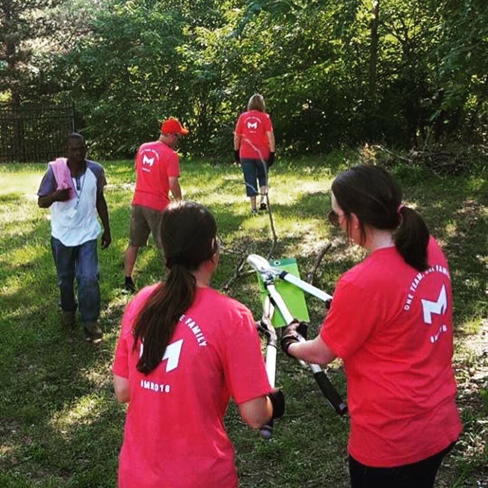 Humanitri's tweet image. Humanitri wishes to thank Maryville University students and faculty for their service at our College Hill property today in support of Maryville Reaches Out.