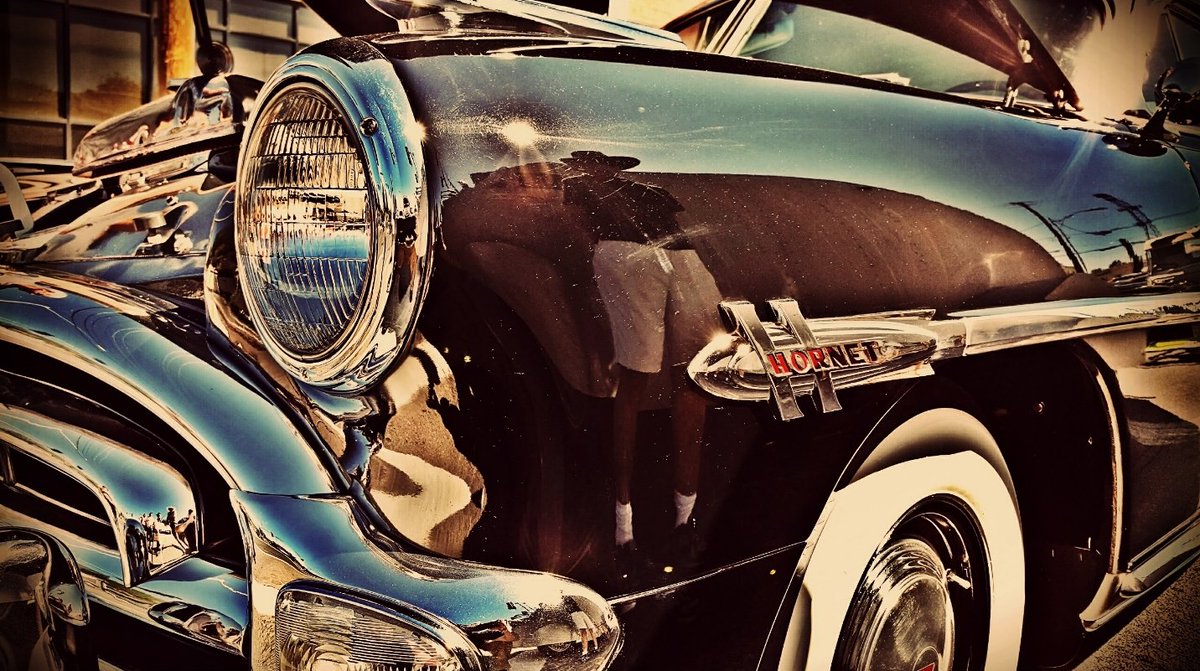 randomroger's tweet image. #dosomethingcreative #hudsonhornet