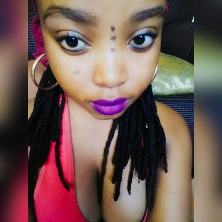 PrecyHlangoo's tweet photo. #NewProfilePic https://t.co/5NFx3icuAn