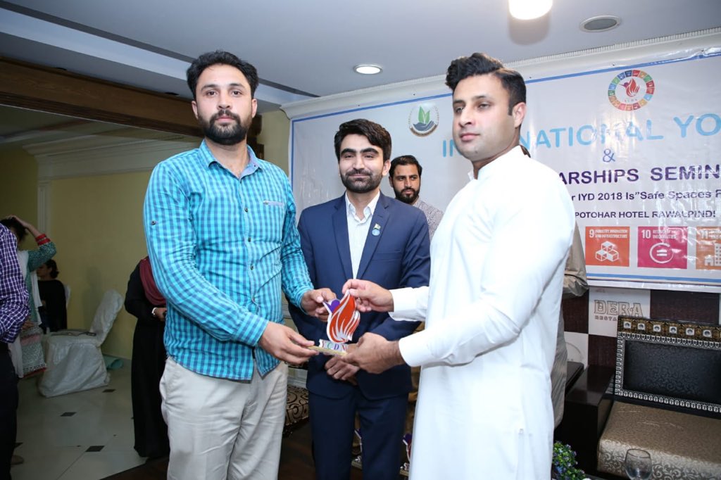A youth SDGs activist <a href="/sayedzbukhari/">Sayed Z Bukhari</a> is appointed as cabinet member of Pakistan as special assistant for overseas &amp; Human Development by Prime Minister <a href="/ImranKhanPTI/">Imran Khan</a>. This is naya Pakistan where youth are equal partners in decision making and policy making process. @ZeeKazmi