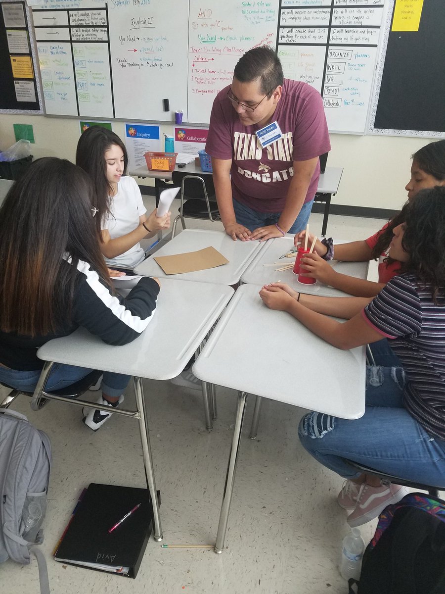 AVID_SMHS's tweet image. Ss with some serious problem solving skills! Way to welcome our tutors! @SMCISD_AVID @sanmarcoshigh1 @AVID4College @SMCISD_supe #ThisIsAVID #ownyourlearning