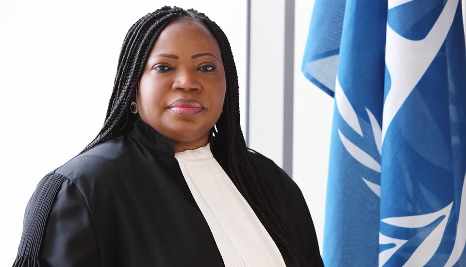AbbottKingsley's tweet photo. #Myanmar: @IntlCrimCourt Prosecutor announces preliminary examination into coercive acts that led to displacement of the #Rohingyas “...including deprivation of fundamental rights, killing, sexual violence, enforced disappearance, destruction and looting” https://t.co/Ydtb2GfGu8 https://t.co/YEuKJlJEk2