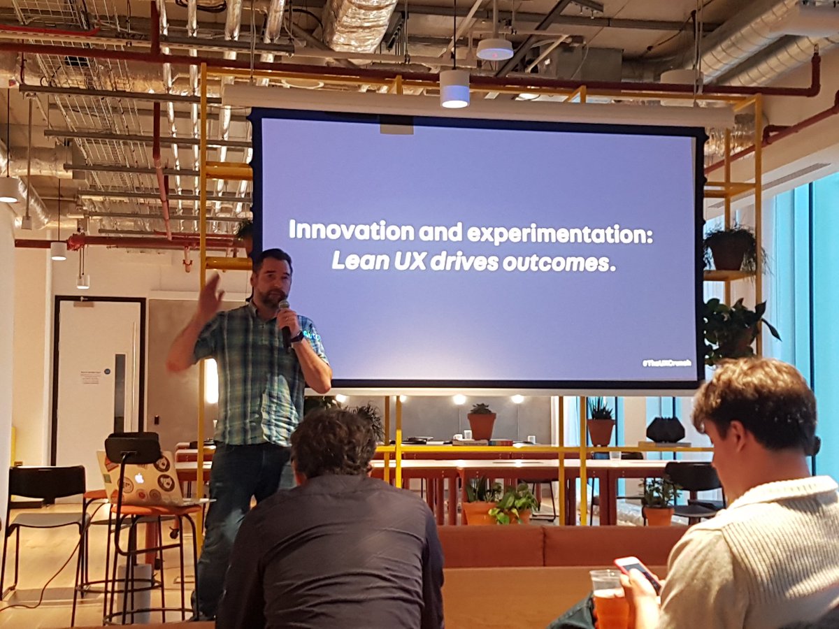 Great evening at <a href="/theuxcrunch/">UX Crunch by Tech Circus</a> tonight with some ace insights from <a href="/jamesbarley/">james barley</a> @AutoTraderLife 👏