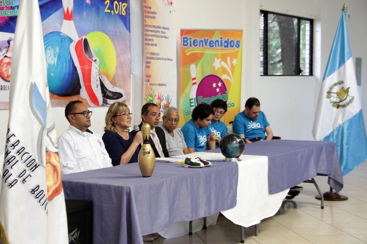 CDAG_Guatemala's tweet photo. #Boliche 🎳💪🙌🇬🇹️
Anuncian el IX torneo de boliche El Especial de la Independencia, que permitirá a los participantes competir en un evento oficial y se sientan parte de la sociedad. Acá los detalles ► https://t.co/xXPgDtAGB2
#PasiónPorGuatemala https://t.co/1k5Kdxc5Dm