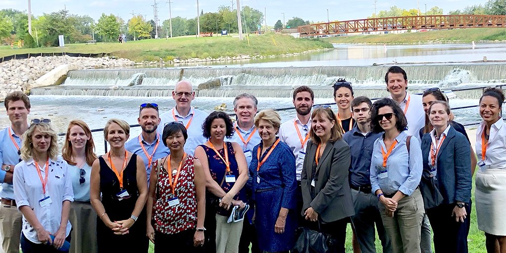 MottFoundation's tweet photo. We’re pleased to welcome colleagues from @The_EFC’s Funders’ Forum for Sustainable Cities. Here they’re checking out the Flint River Restoration Project to learn how post-industrial cities like Flint and Detroit can become safer, more inclusive and sustainable. https://t.co/u3Ksh9J7q5