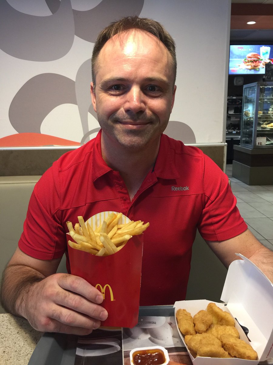 BolducDany1's tweet photo. #JournéeDuCheeseburger #AvecFromage https://t.co/hM1LoNLEZw