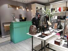 La #franquicia de complementos de #moda SYMPHORINE se presenta en España como toda una #oportunidad de #negocio. Llegada recientemente a nuestro país pero con una trayectoria sólida, esta franquicia ofrece muchas ventajas a los nuevos emprendedores 🔝 infofranquicias.com/cd-39114/Por-q…