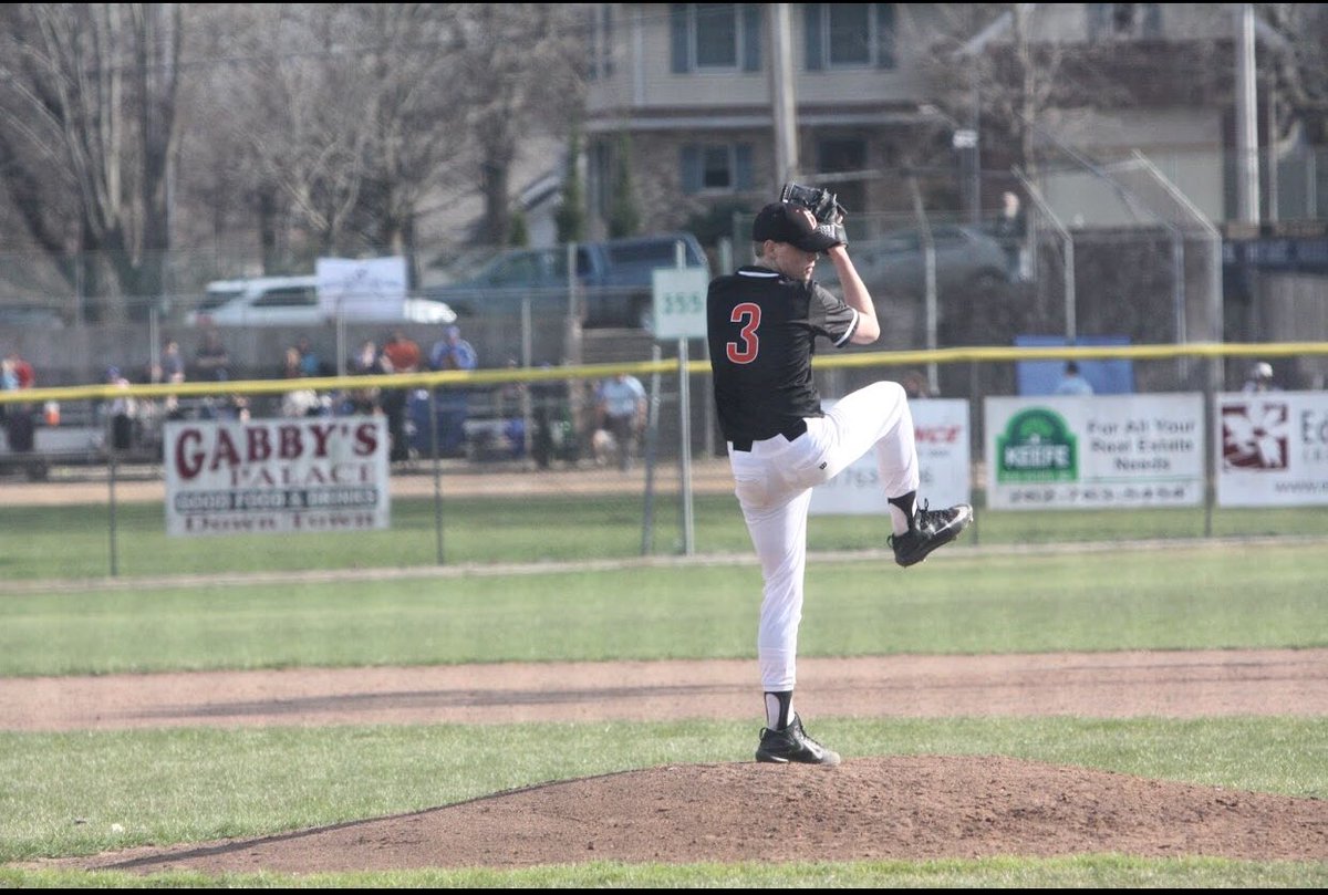 TreyKrause3's tweet photo. Extremely excited to announce my commitment to Illinois State. I would like to thank Burlington Baseball, Stiks Academy, and Chicago Scouts Association for everything you've done for me. Also, my friends and family for supporting me through this journey. Go Redbirds https://t.co/je8L6y18Lm