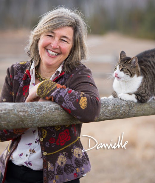 southpondfarms's tweet photo. Danielle's 'Design Your Escape' workshop has now been released! You can find all of the information regarding this fantastic opportunity to start living the life you've always imagined here, https://t.co/6KqwMGQnQR #SouthPondFarms #DesignYourEscape https://t.co/00eNxDfLRz