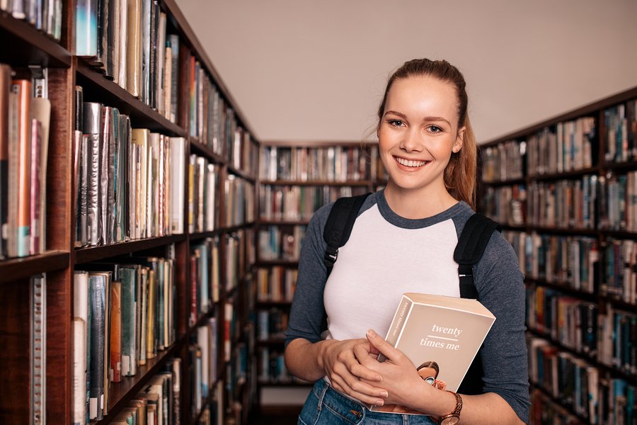 CRiddleAAW's tweet photo. Our latest blog gives helpful info about the Coalition app essays. We have also included some general admission essay pointers! We are here if you need us! #collegeapplications #essays  #admissions https://t.co/dZEviDmIE8 https://t.co/HoSuTSvLxv